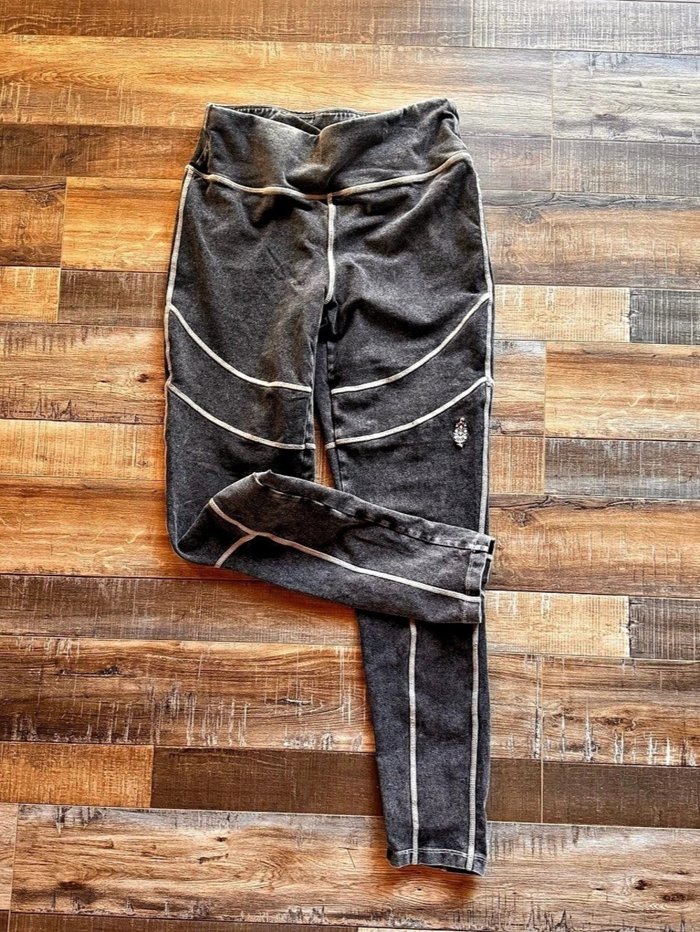 Free Movement Black Athletic Leggings Like New